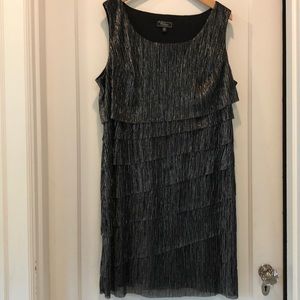 Fun Sparkly Black Party Dress, Size 18 👠